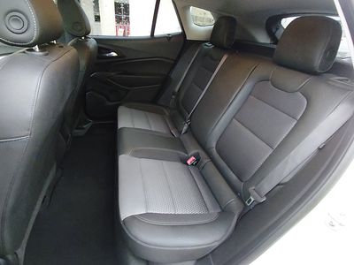 2025 Chevrolet Trax — photo 24 view