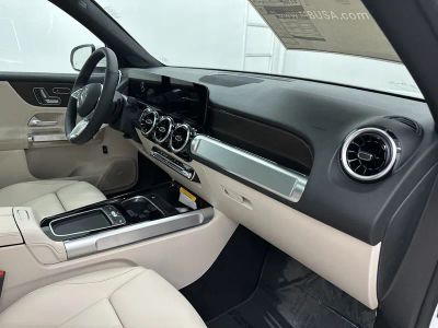 2026 Mercedes-Benz GLB — photo 28 view