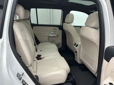 2026 Mercedes-Benz GLB — photo 25 view