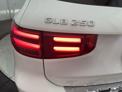 2026 Mercedes-Benz GLB — photo 30 view