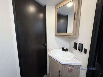 2027 Forest River RV Cherokee Grey Wolf - Photo 33