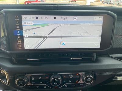 2024 Jeep Wrangler — photo 23 view