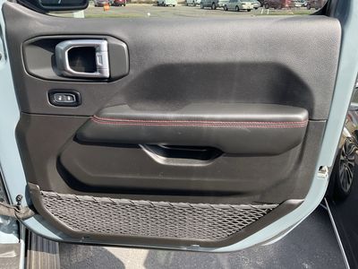 2024 Jeep Wrangler — photo 21 view