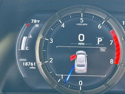 2024 Lexus ES — photo 12 view