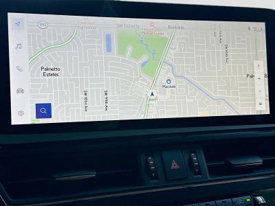 2024 Lexus ES — photo 13 view