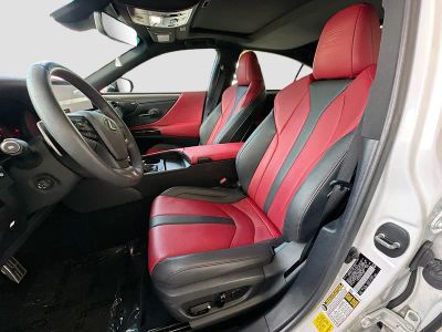 2024 Lexus ES — photo 22 view