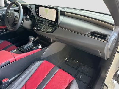 2024 Lexus ES — photo 31 view