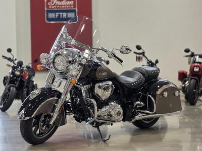 2026 Indian Motorcycle Springfield Nara Bronze Metallic / Black Metallic - Photo 4