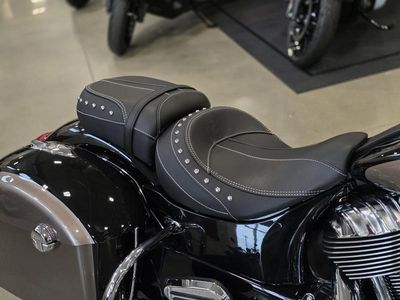 2026 Indian Motorcycle Springfield Nara Bronze Metallic / Black Metallic - Photo 8