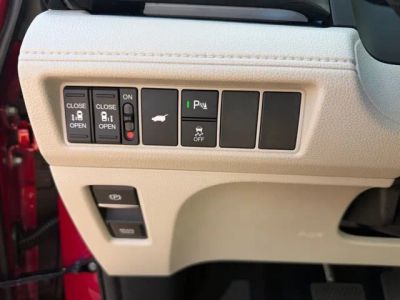 2026 Honda Odyssey — photo 18 view