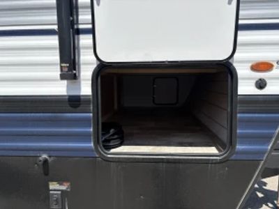 2025 Palomino Puma - Photo 10