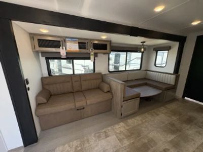 2025 Palomino Puma - Photo 22