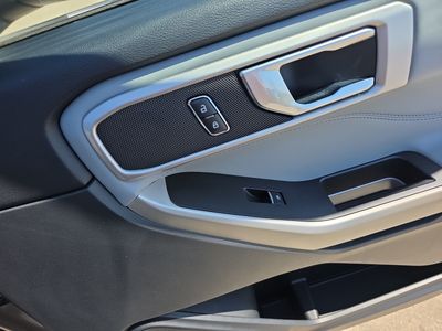 2022 Ford Explorer — photo 21 view