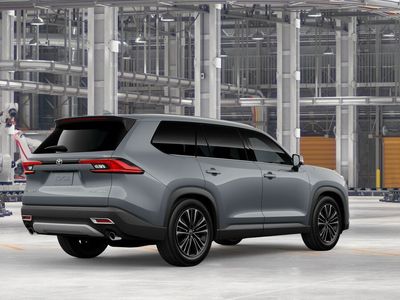 2026 Toyota Grand Highlander Hybrid - Photo 10