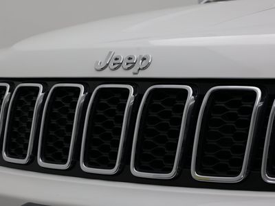 2021 Jeep Grand Cherokee - Photo 12