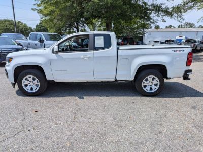 2022 Chevrolet Colorado - Photo 2