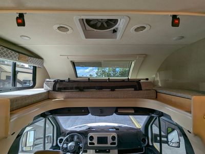 2020 Thor Motor Coach Quantum Sprinter - Photo 19