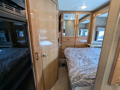 2020 Thor Motor Coach Quantum Sprinter - Photo 2
