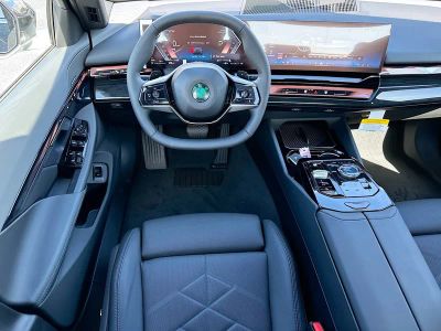 2026 BMW 5 Series — photo 17 view