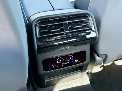 2026 BMW 5 Series — photo 20 view