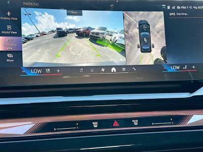 2026 BMW 5 Series — photo 11 view