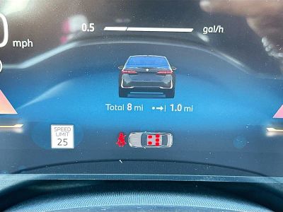 2026 BMW 5 Series — photo 9 view
