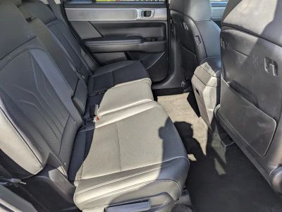 2025 Hyundai Santa Fe — photo 13 view