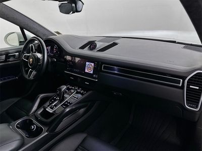 2023 Porsche Cayenne - Photo 29