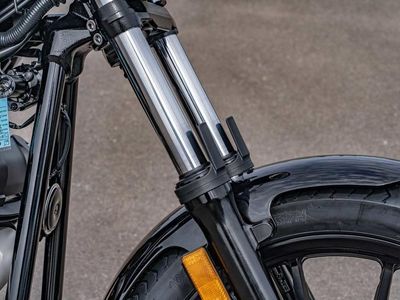2025 Yamaha Bolt R-Spec - Photo 9