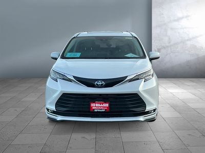 2022 Toyota Sienna - Photo 3
