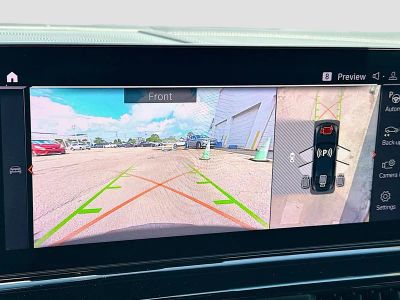 2023 BMW 8 Series — photo 13 view