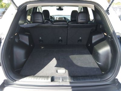 2023 Jeep Cherokee - Photo 11