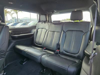 2026 Jeep Grand Wagoneer — photo 7 view