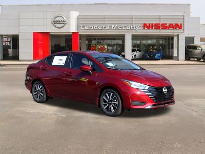 2025 Nissan Versa 1.6 SV — front three-quarter view