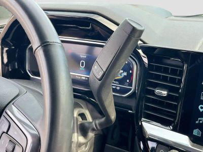2025 Chevrolet Silverado 2500HD — photo 17 view