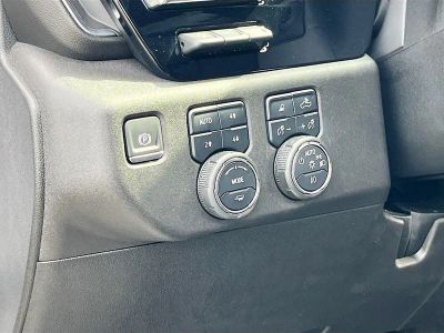 2025 Chevrolet Silverado 2500HD — photo 10 view
