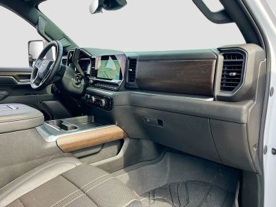 2025 Chevrolet Silverado 2500HD — photo 30 view