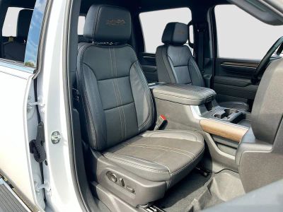 2025 Chevrolet Silverado 2500HD — photo 29 view