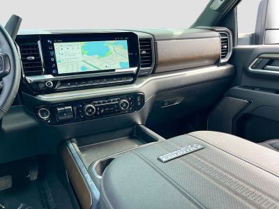 2025 Chevrolet Silverado 2500HD — photo 24 view
