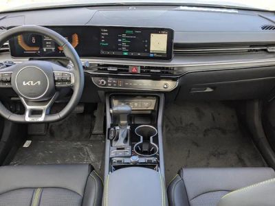 2026 Kia K5 — photo 17 view