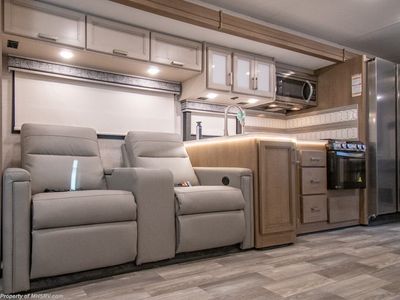 2026 Thor Motor Coach Luminate - Photo 15