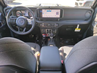 2026 Jeep Wrangler - Photo 15