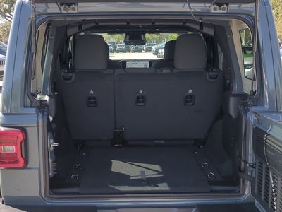2026 Jeep Wrangler - Photo 13