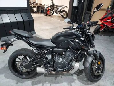 2023 Yamaha MT-07 — front three-quarter view