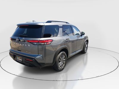 2024 Nissan Pathfinder — photo 7 view