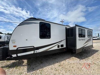 2020 Keystone Outback Ultra Lite - Photo 1