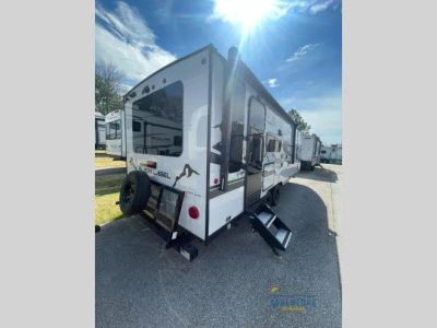 2023 Forest River Cherokee Grey Wolf Black Label - Photo 5