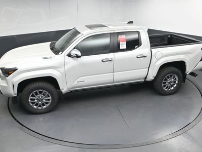 2025 Toyota Tacoma i-FORCE MAX Limited i-FORCE MAX Truck Double Cab - Photo 33