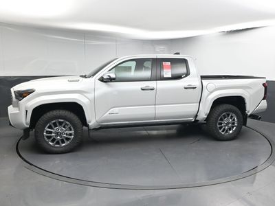 2025 Toyota Tacoma i-FORCE MAX Limited i-FORCE MAX Truck Double Cab - Photo 4