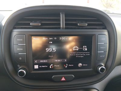 2024 Kia Soul — photo 18 view